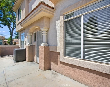 904 N Turner - Photo Thumbnail 15