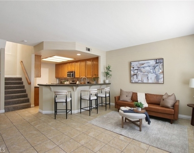 904 N Turner - Photo Thumbnail 7
