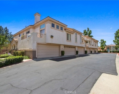 904 N Turner - Photo Thumbnail 1