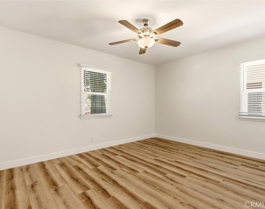 2151 Euclid Avenue - Photo Thumbnail 11