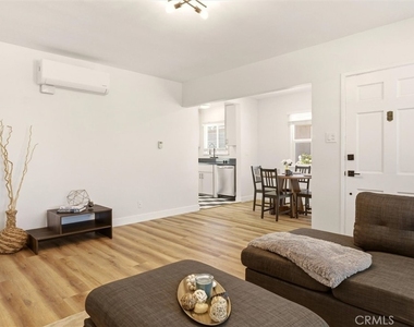 2151 Euclid Avenue - Photo Thumbnail 5