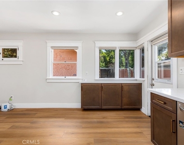 3844 Linwood - Photo Thumbnail 22