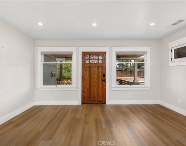 3844 Linwood - Photo Thumbnail 12