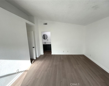 12040 Woodbridge - Photo Thumbnail 20