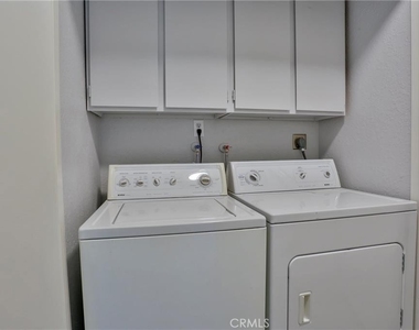613 Lytle Street - Photo Thumbnail 15