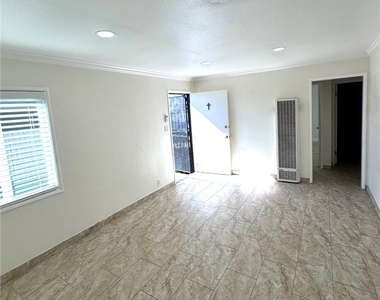 9105 Margaret Street - Photo Thumbnail 13