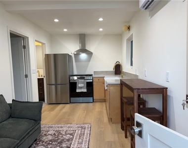 3454 W 48th Street - Photo Thumbnail 6