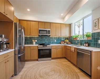 1065 S Corning Street - Photo Thumbnail 3