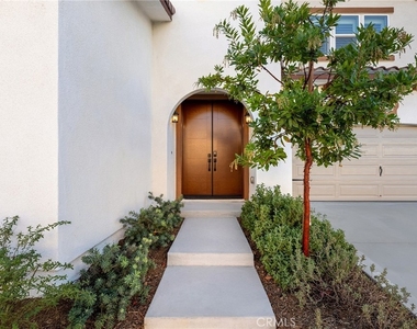 1359 Point Loma - Photo Thumbnail 5