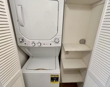 2060 Camel Ln - Photo Thumbnail 17