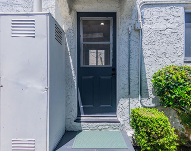 4170 Ince Boulevard - Photo Thumbnail 23