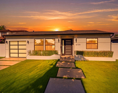 5735 Saloma Avenue - Photo Thumbnail 1