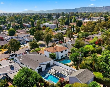 5735 Saloma Avenue - Photo Thumbnail 32