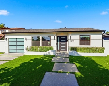 5735 Saloma Avenue - Photo Thumbnail 3
