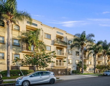 3328 Oakhurst Avenue - Photo Thumbnail 13