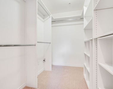 3328 Oakhurst Avenue - Photo Thumbnail 9