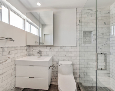 339 N Oakhurst Drive - Photo Thumbnail 15