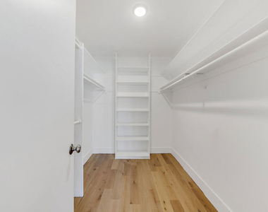 339 N Oakhurst Drive - Photo Thumbnail 10