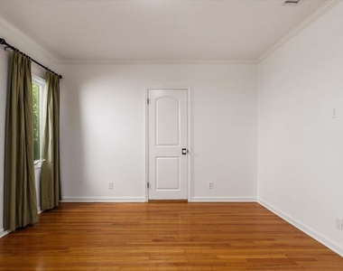 627 26th Street - Photo Thumbnail 25