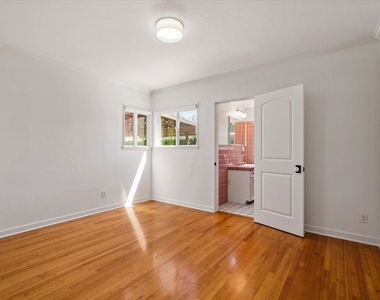 627 26th Street - Photo Thumbnail 16