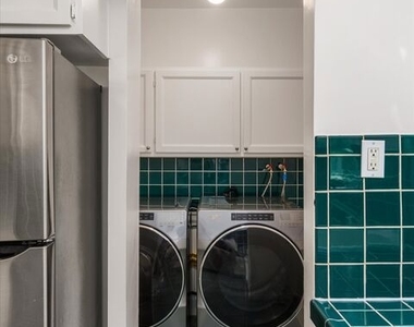 627 26th Street - Photo Thumbnail 12