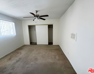 245 S Rampart Boulevard - Photo Thumbnail 17