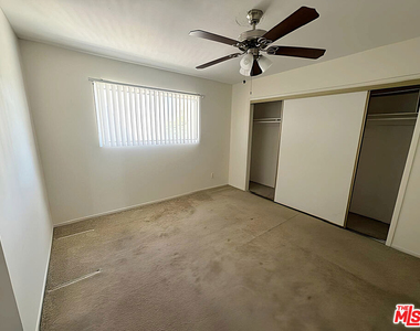 245 S Rampart Boulevard - Photo Thumbnail 18