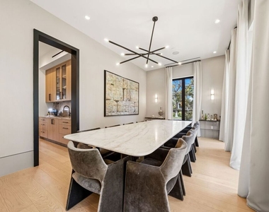 9206 Monte Mar Drive - Photo Thumbnail 3