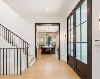 9206 Monte Mar Drive - Photo Thumbnail 5