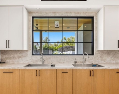 9206 Monte Mar Drive - Photo Thumbnail 13