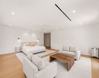 9206 Monte Mar Drive - Photo Thumbnail 20