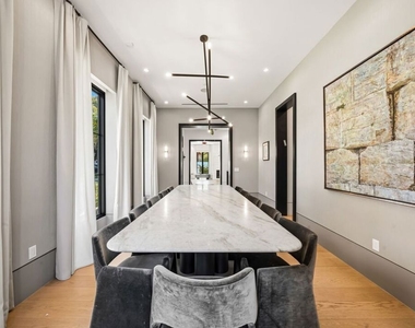 9206 Monte Mar Drive - Photo Thumbnail 4