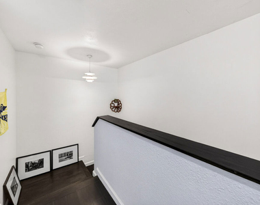 9034 Willis Avenue - Photo Thumbnail 10