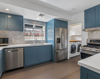 2848 Westwood Boulevard - Photo Thumbnail 4