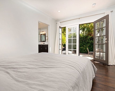 9023 Phyllis Avenue - Photo Thumbnail 26