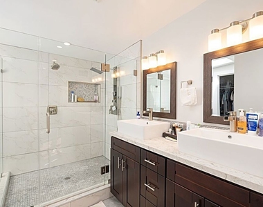 9023 Phyllis Avenue - Photo Thumbnail 27