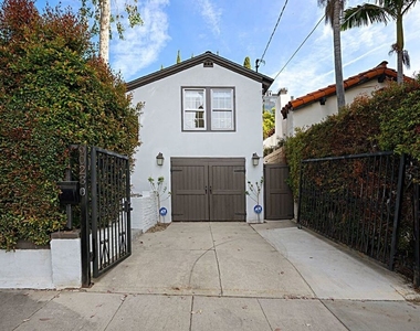 9023 Phyllis Avenue - Photo Thumbnail 2