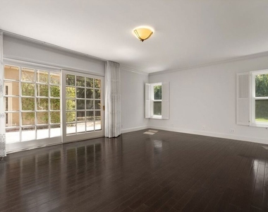 519 N Rexford Drive - Photo Thumbnail 29