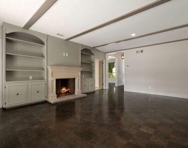 519 N Rexford Drive - Photo Thumbnail 17