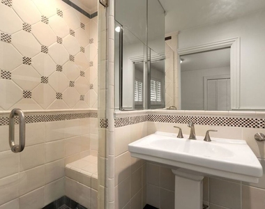 519 N Rexford Drive - Photo Thumbnail 22