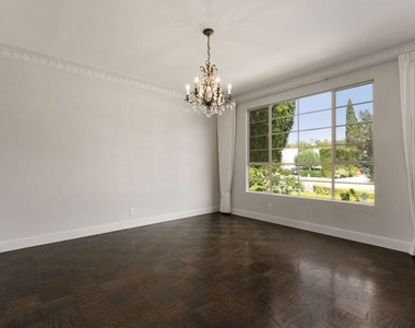 519 N Rexford Drive - Photo Thumbnail 10