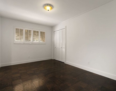 519 N Rexford Drive - Photo Thumbnail 21