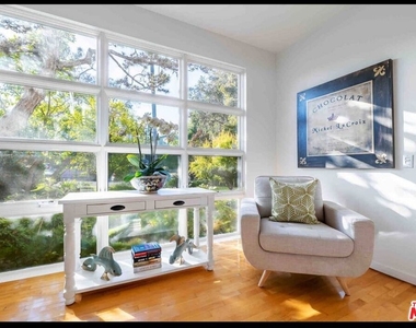 12318 Dorothy Street - Photo Thumbnail 9