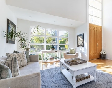 12318 Dorothy Street - Photo Thumbnail 3