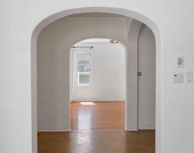 848 17th Street - Photo Thumbnail 9