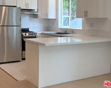 16699 Morrison Street - Photo Thumbnail 2