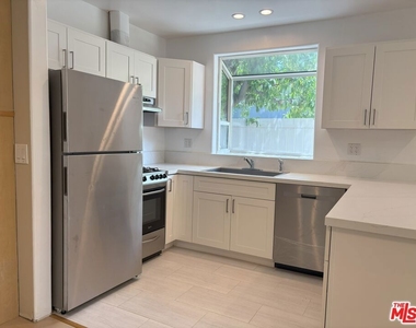 16699 Morrison Street - Photo Thumbnail 1