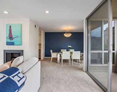 809 S Bundy Drive - Photo Thumbnail 6