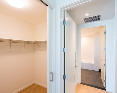 889 Francisco Street - Photo Thumbnail 9