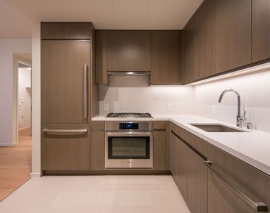 889 Francisco Street - Photo Thumbnail 1